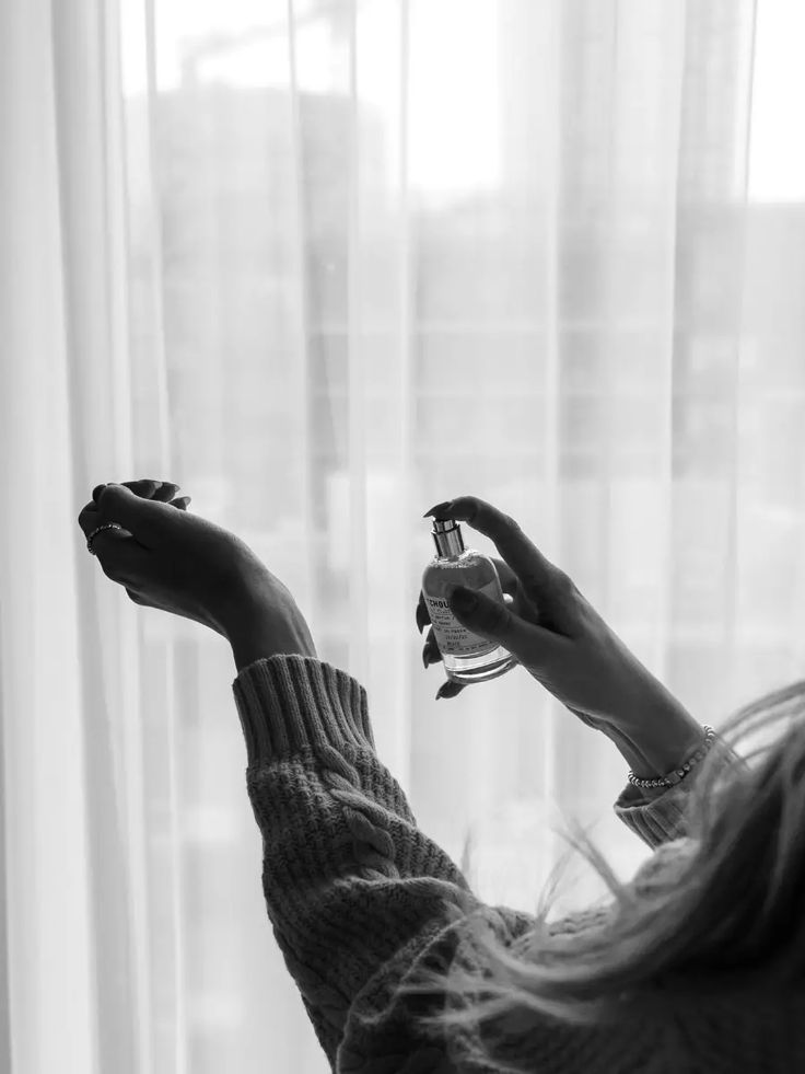 perfume etiquette the do's and don'ts of wearing fragrance